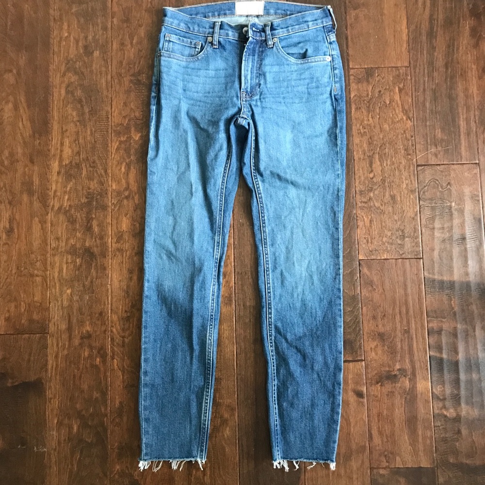 Everlane Raw Hem Skinny jean